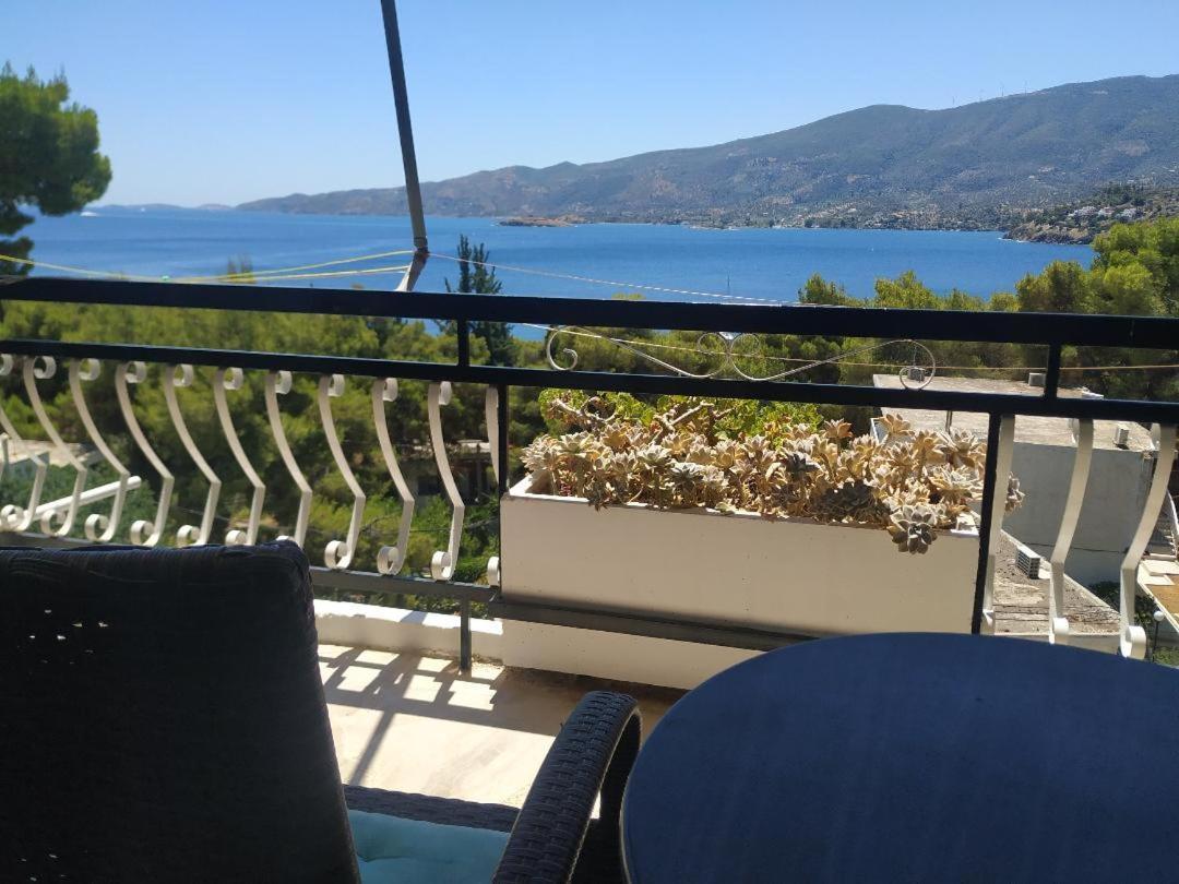 Lions 2 Studios & Apartments, Poros Island. Poros Town المظهر الخارجي الصورة