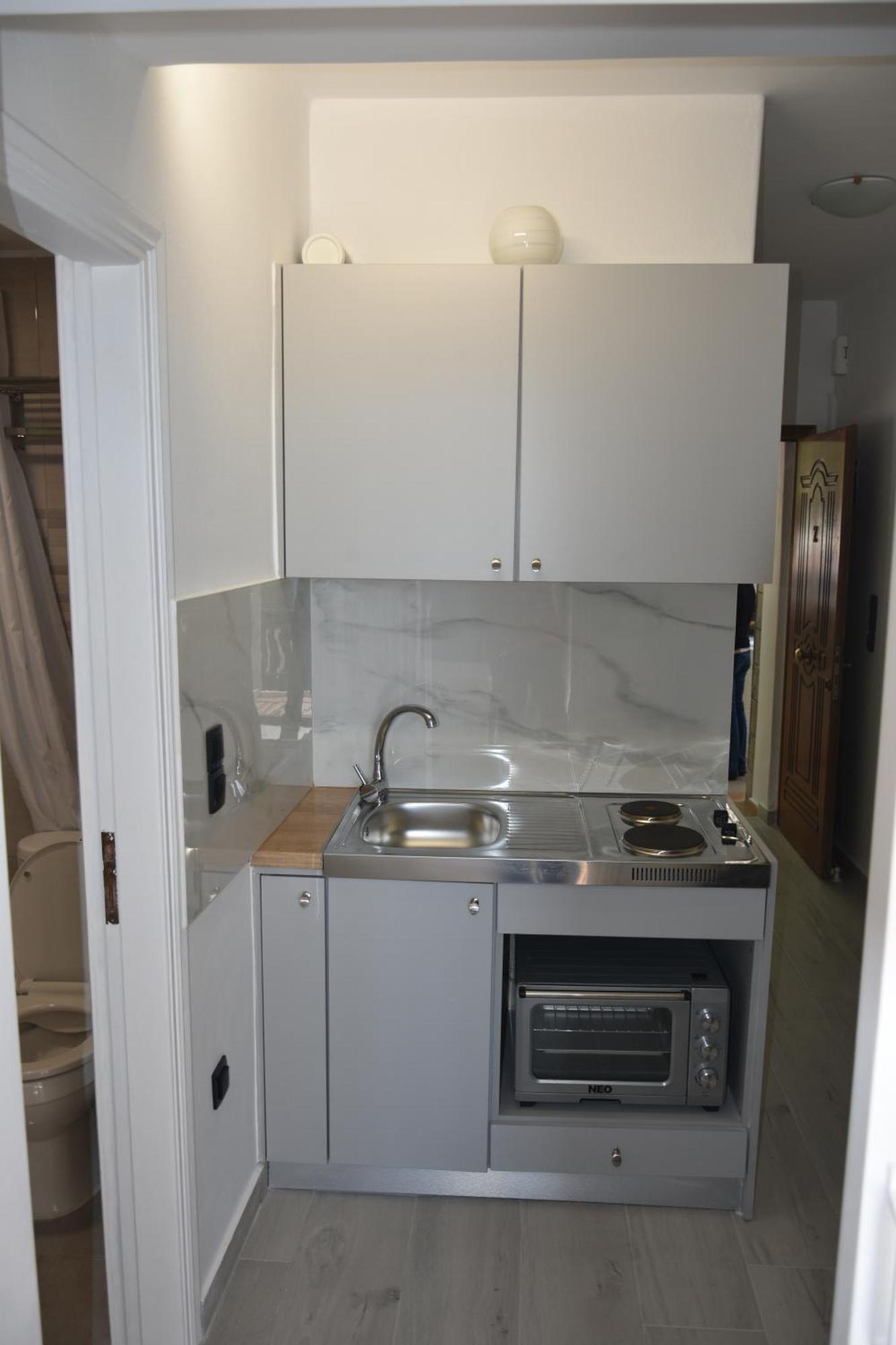 Lions 2 Studios & Apartments, Poros Island. Poros Town المظهر الخارجي الصورة