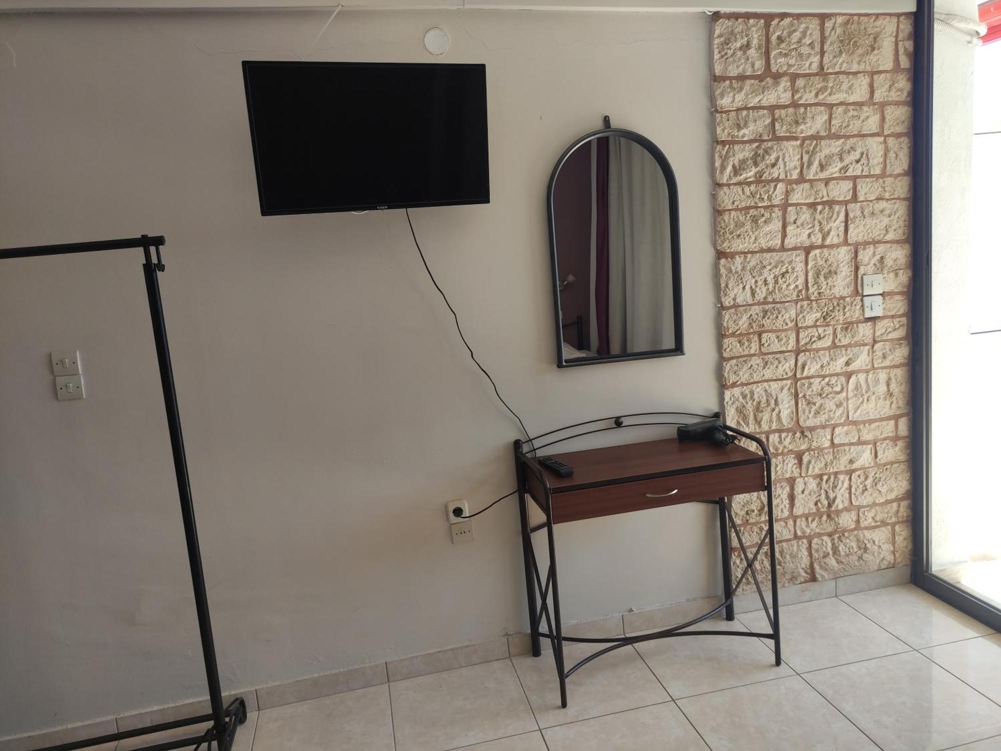 Lions 2 Studios & Apartments, Poros Island. Poros Town المظهر الخارجي الصورة