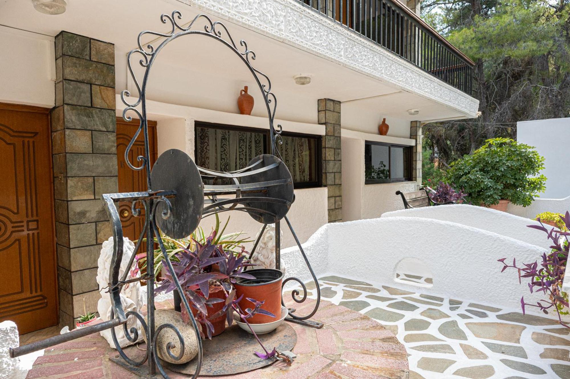 Lions 2 Studios & Apartments, Poros Island. Poros Town المظهر الخارجي الصورة