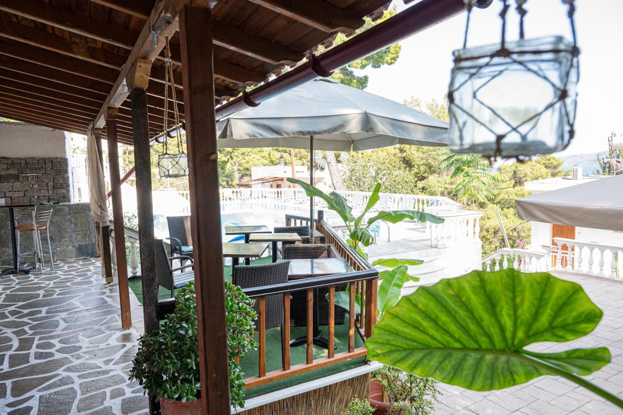 Lions 2 Studios & Apartments, Poros Island. Poros Town المظهر الخارجي الصورة