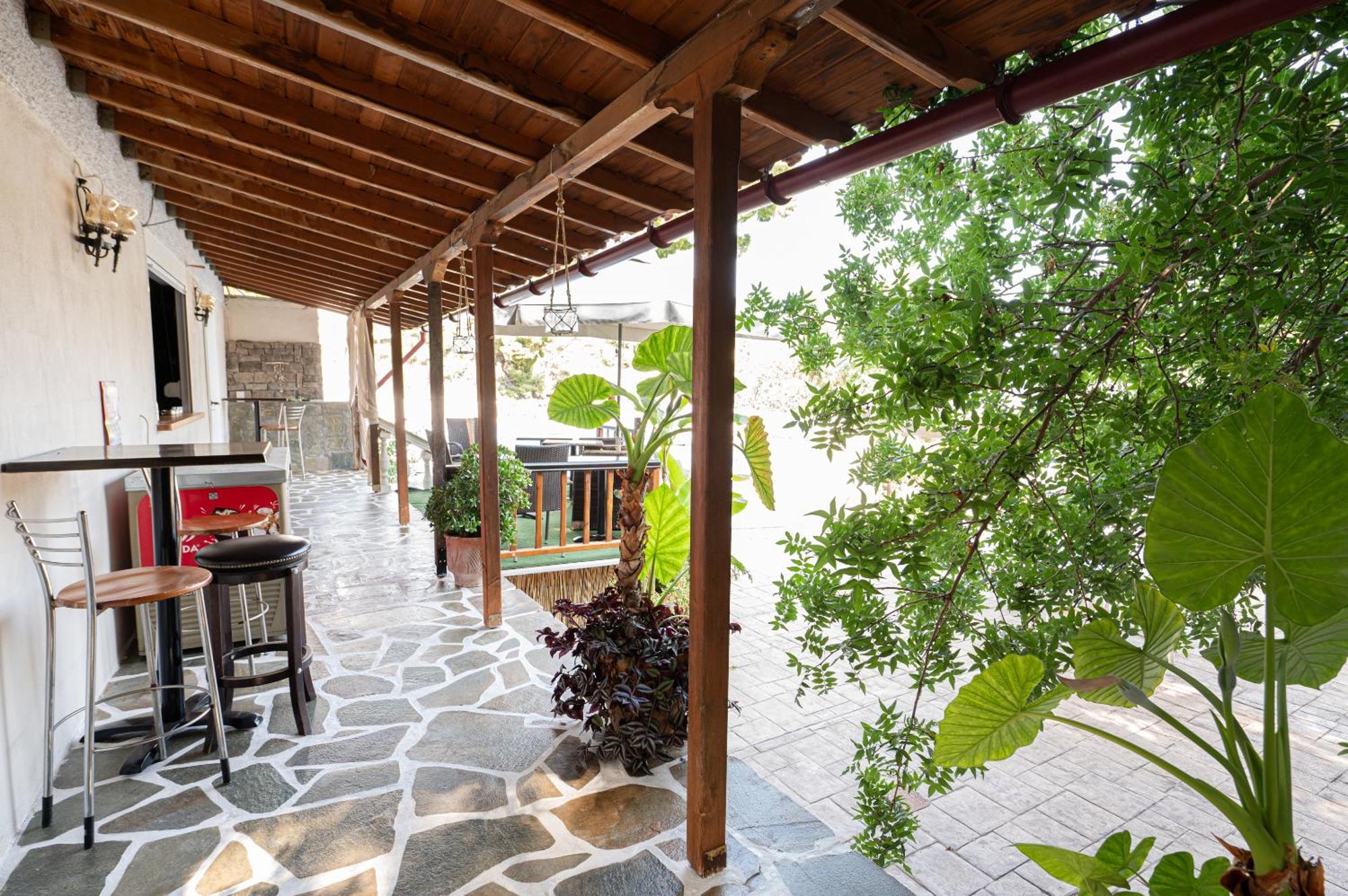 Lions 2 Studios & Apartments, Poros Island. Poros Town المظهر الخارجي الصورة